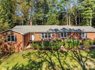 133 Kent Ln, Hendersonville, NC 28739