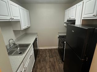42 Glades Cir FLOOR 42, Largo, FL 33771
