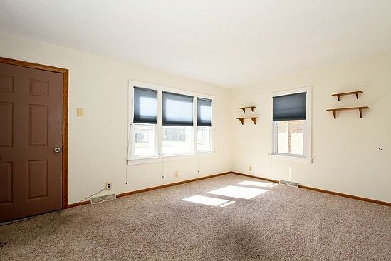 5th image of 2850 W 101st Pl