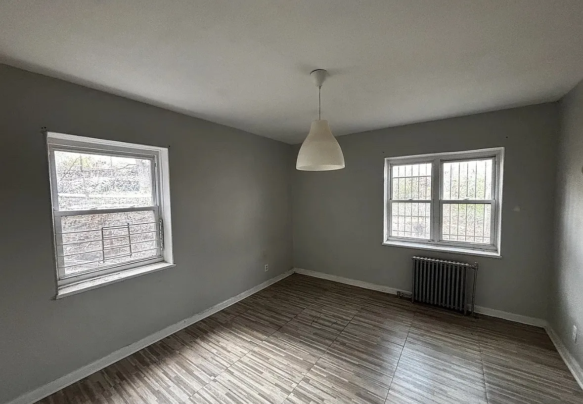 Building Photo - 70 Crawford St #4A