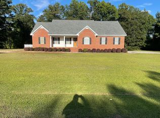 402 Briarwood Rd, Warsaw, NC 28398