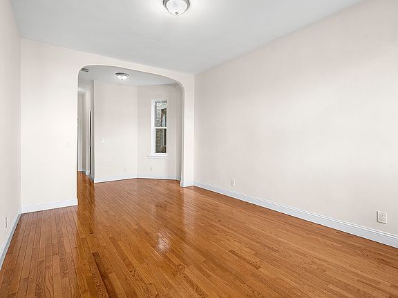 3rd image of 38 Morton St APT 5A