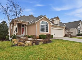 11813 S Hallet St, Olathe, KS 66062