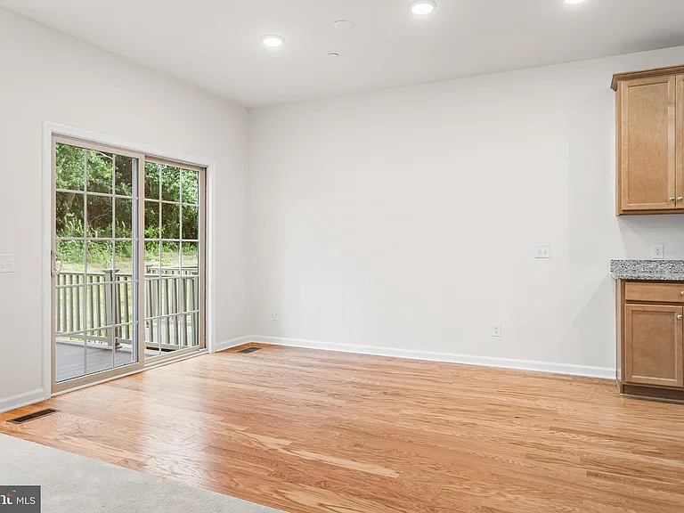 112 S Buck Tavern Way — Photo 6