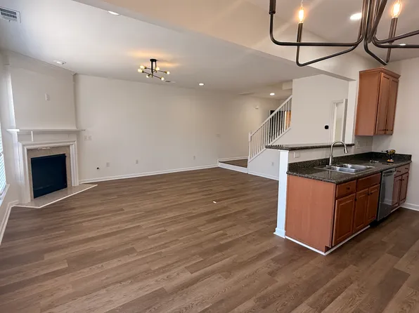306 Shady Creek Ln, Nashville, TN 37211