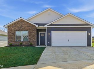 691 Saint Andrews Dr, Kingsport, TN 37664