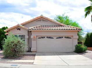 10070 E English Woods Rd, Tucson, AZ 85748