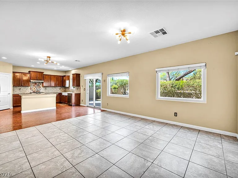 6049 Paddleboat St — Photo 8