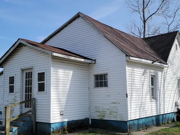 2128 Oak Grove Rd, Washington, IN 47501