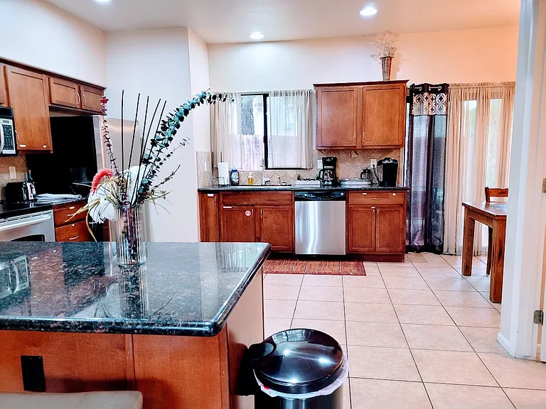 45 N Canyon Diablo Rd #M — Photo 11