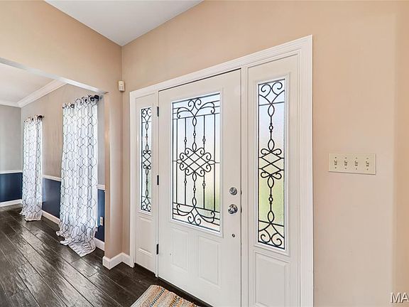 4th image of 826 Crosswood Ct
