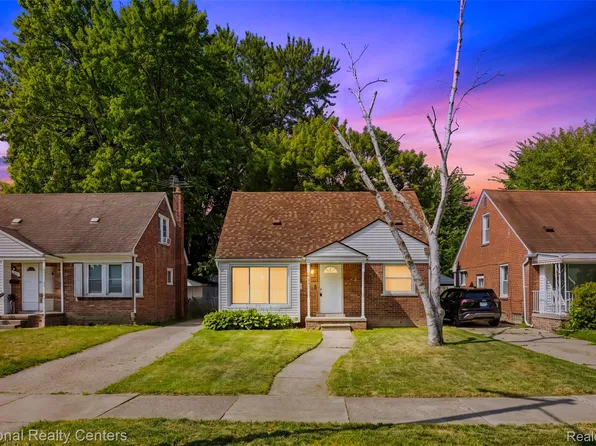650 Arlington St, Inkster, MI 48141