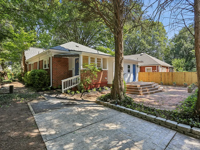 1003 Glenwood Ave SE — Photo 33