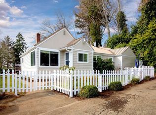 2039 SE Sheridan St, Astoria, OR 97103