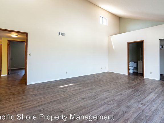 3rd image of 3750 Glendon Ave APT 36