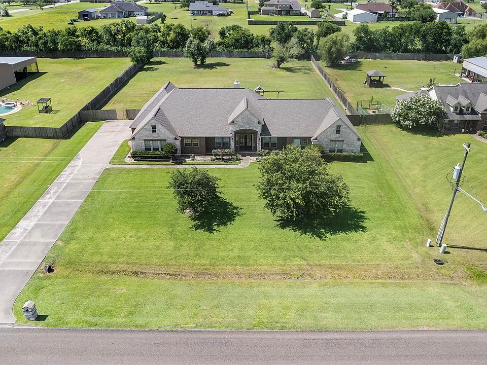 1st image of 4502 Landon Ln