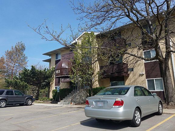 3rd image of 951 Charlela Ln APT 101