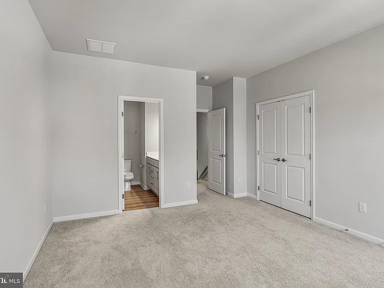 24 Sidney Ln — Photo 21