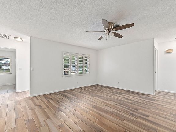 4th image of 2536 1st St
