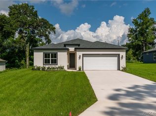 9262 N Alpinia Dr, Citrus Springs, FL 34434