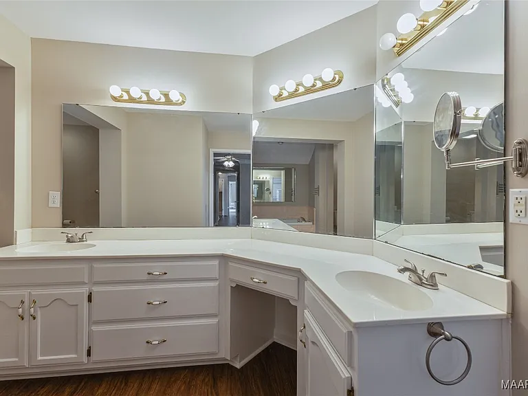 1703 Pebble Creek Dr — Photo 18