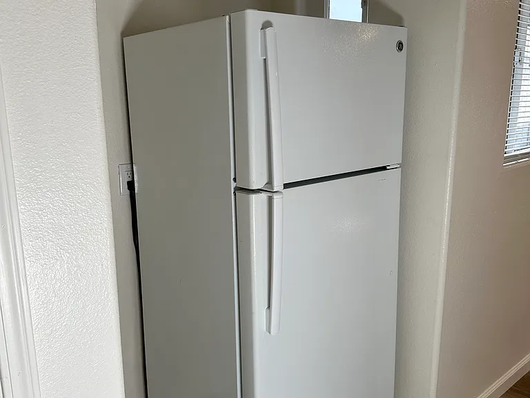 5066 Voltaire St #4 — Photo 6