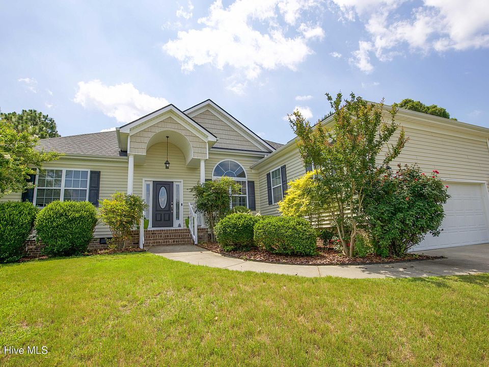 1st image of 34 Princess Gate Dr