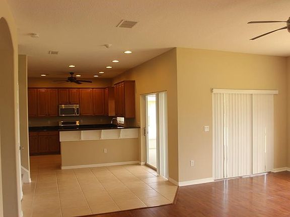5th image of 2340 Wood Pointe Dr