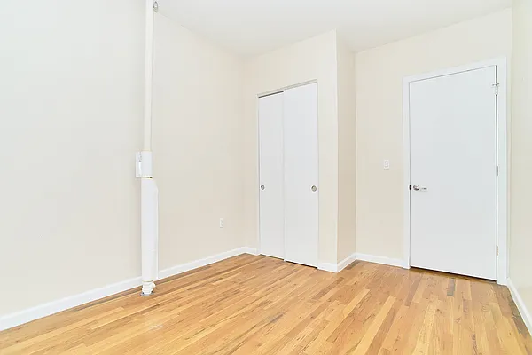 Rented by Compass | media 10