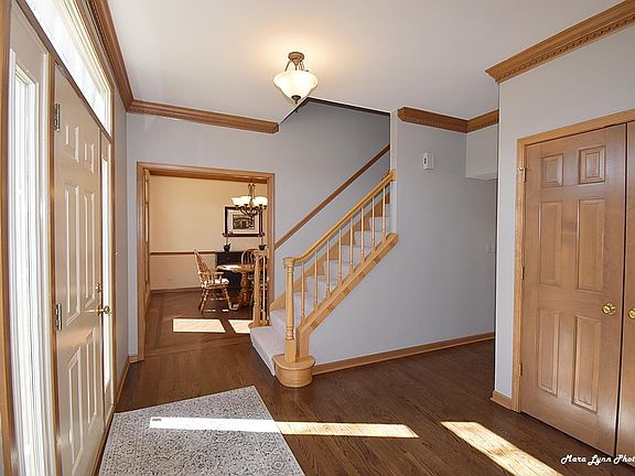 4th image of 39W108 Wyngate Ct
