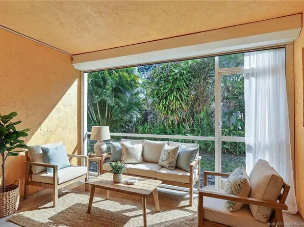 2950 SE Ocean Blvd APT 12-2, Stuart, FL 34996