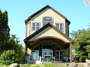 665 Gravel Ridge Rd, Leonard, MI 48367