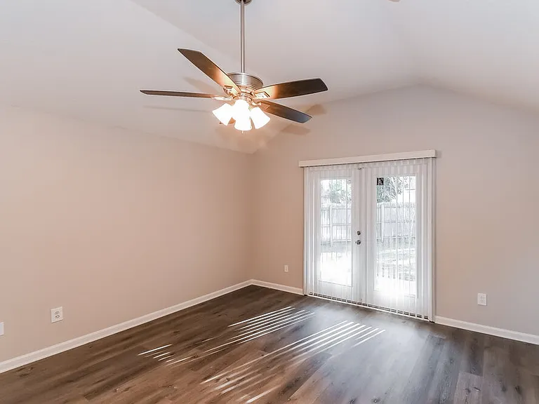 9202 Redtail Dr — Photo 11