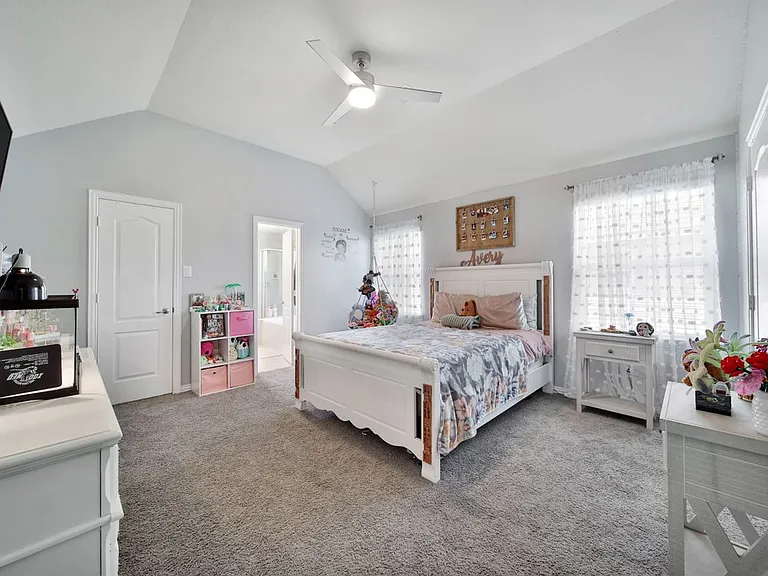 26028 Hasting Ridge Ln — Photo 30