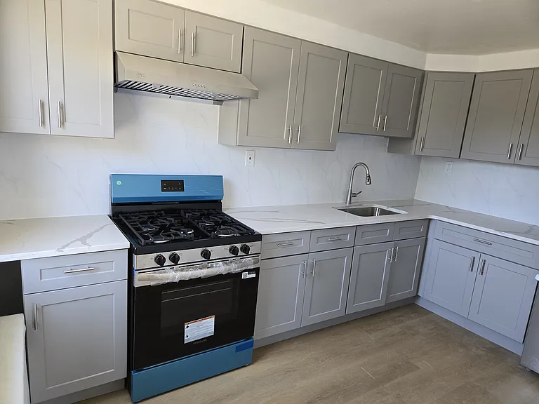 3248 Guilford St #2 — Photo 6