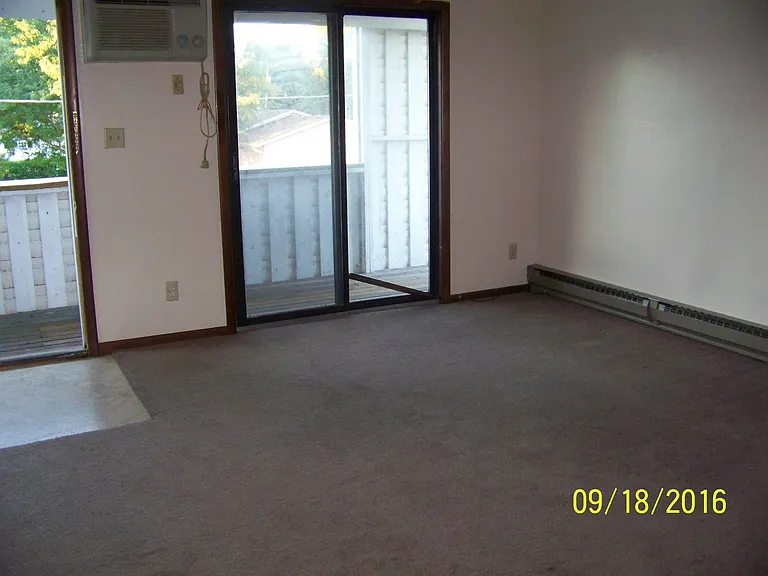 601 James St #6 — Photo 6