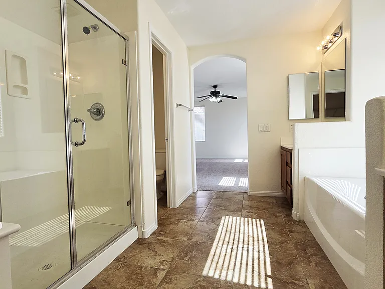 5516 Grey Pointe St — Photo 17