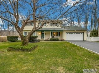 47 Hillcrest Ave, Port Jefferson, NY 11777