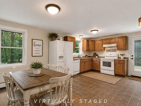 2nd image of 125 Drew Blvd