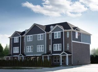 2889 Square Lake Ct N #1, Troy, MI 48085