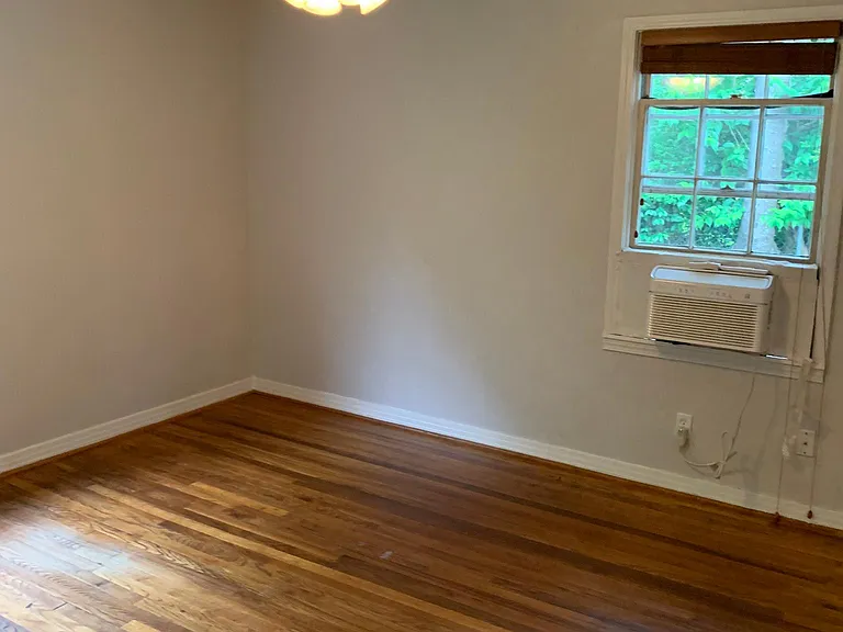 703 Ormewood Ave SE #B — Photo 10