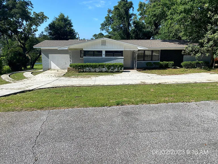 3285 Idlewood Dr — Photo 4