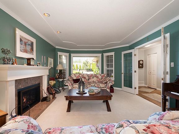 3rd image of 6526 Gibbons Dr