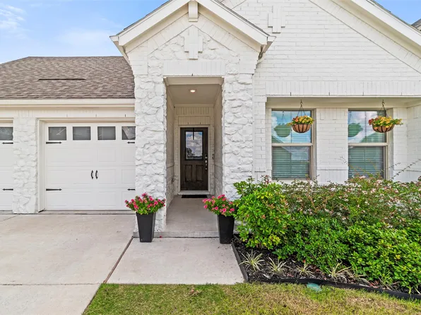 10621 Brookshire Rd, Fort Worth, TX 76126
