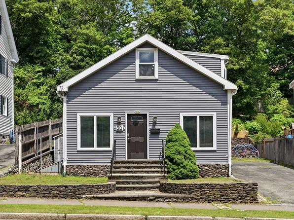 22 Cedar St, Wellesley, MA 02481