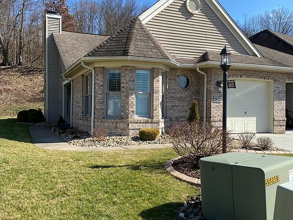 2nd image of 1204 Hunt Club Dr