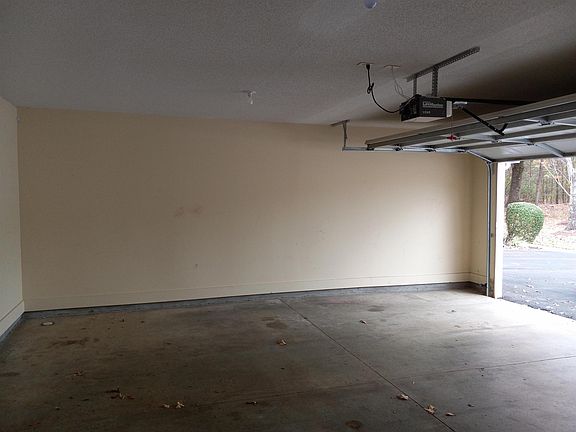 5th image of 1119 Oak Heights Ln #117