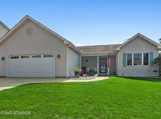 451 Erickson Ct, Elburn, IL 60119