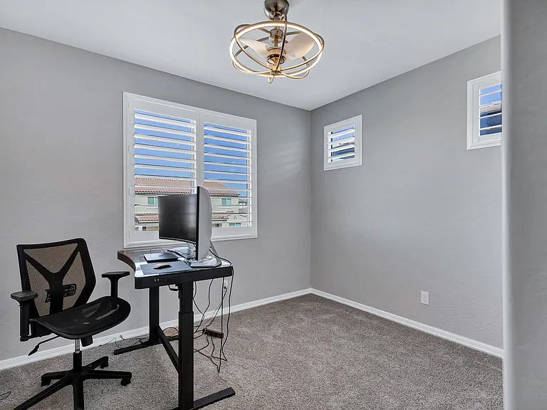 10834 E Thunderbolt Ave — Photo 28