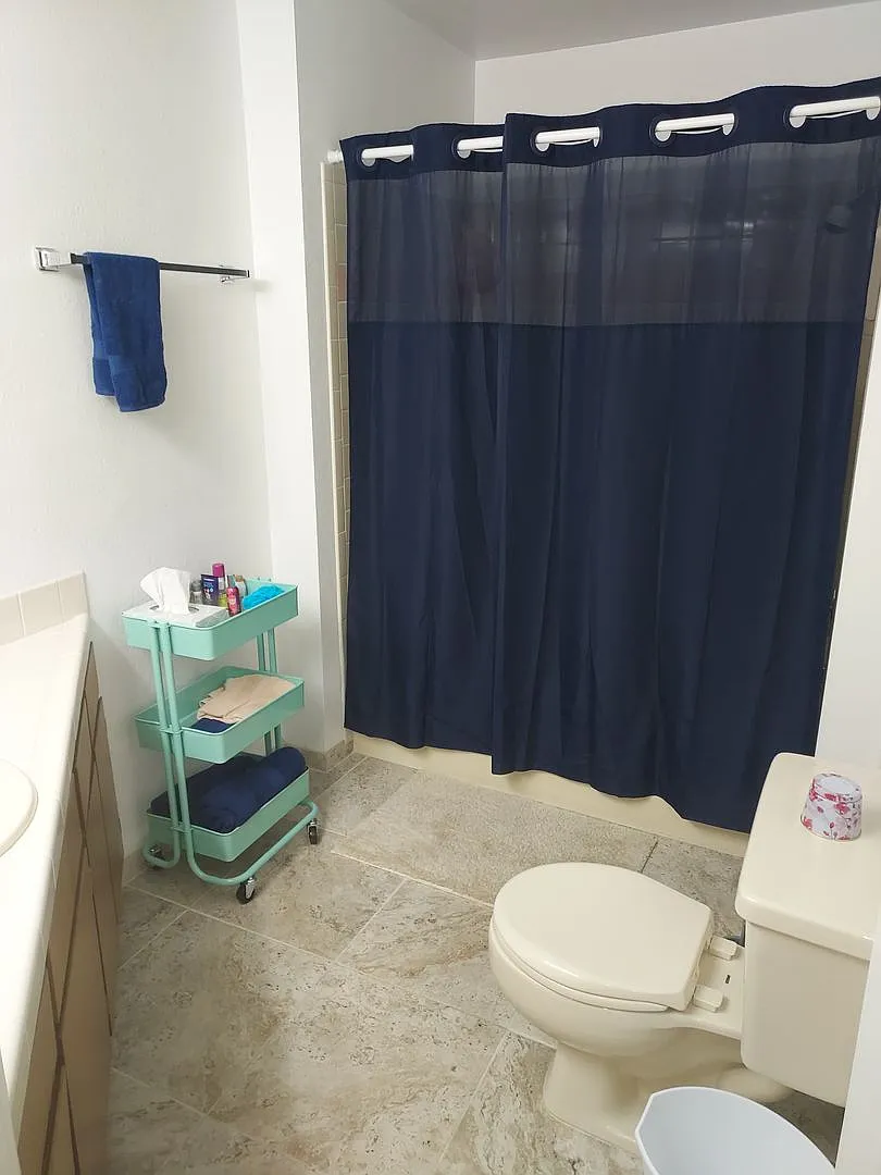 Bottom Floor Seasonal Rental — Photo 3